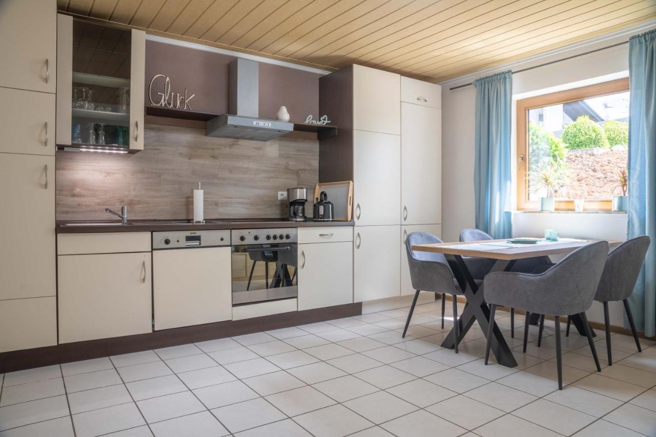 Haus Baerbel Apartment Geisfeld  Exterior photo